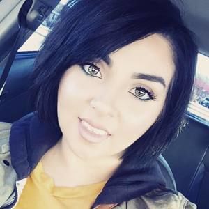 Meet your Posher, Gabi